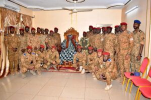 FB_IMG_1765613139853-300x200 Burkina - Institut de l’Enseignement Militaire Supérieur / Tiéfo Amoro : Immersion dans le Guiriko