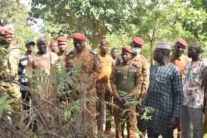 FB_IMG_1765613145874-300x200 Burkina - Institut de l’Enseignement Militaire Supérieur / Tiéfo Amoro : Immersion dans le Guiriko