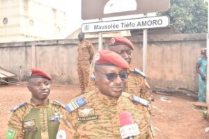 FB_IMG_1765613160826-300x200 Burkina - Institut de l’Enseignement Militaire Supérieur / Tiéfo Amoro : Immersion dans le Guiriko